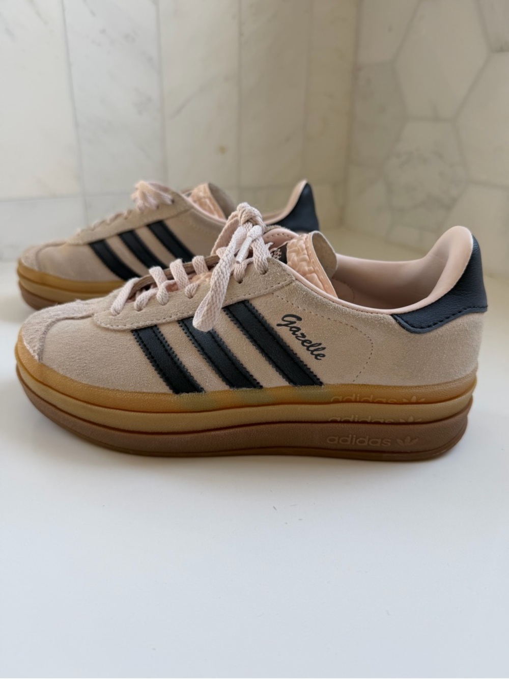 Adidas Gazelle women’s pink Suede Sneakers